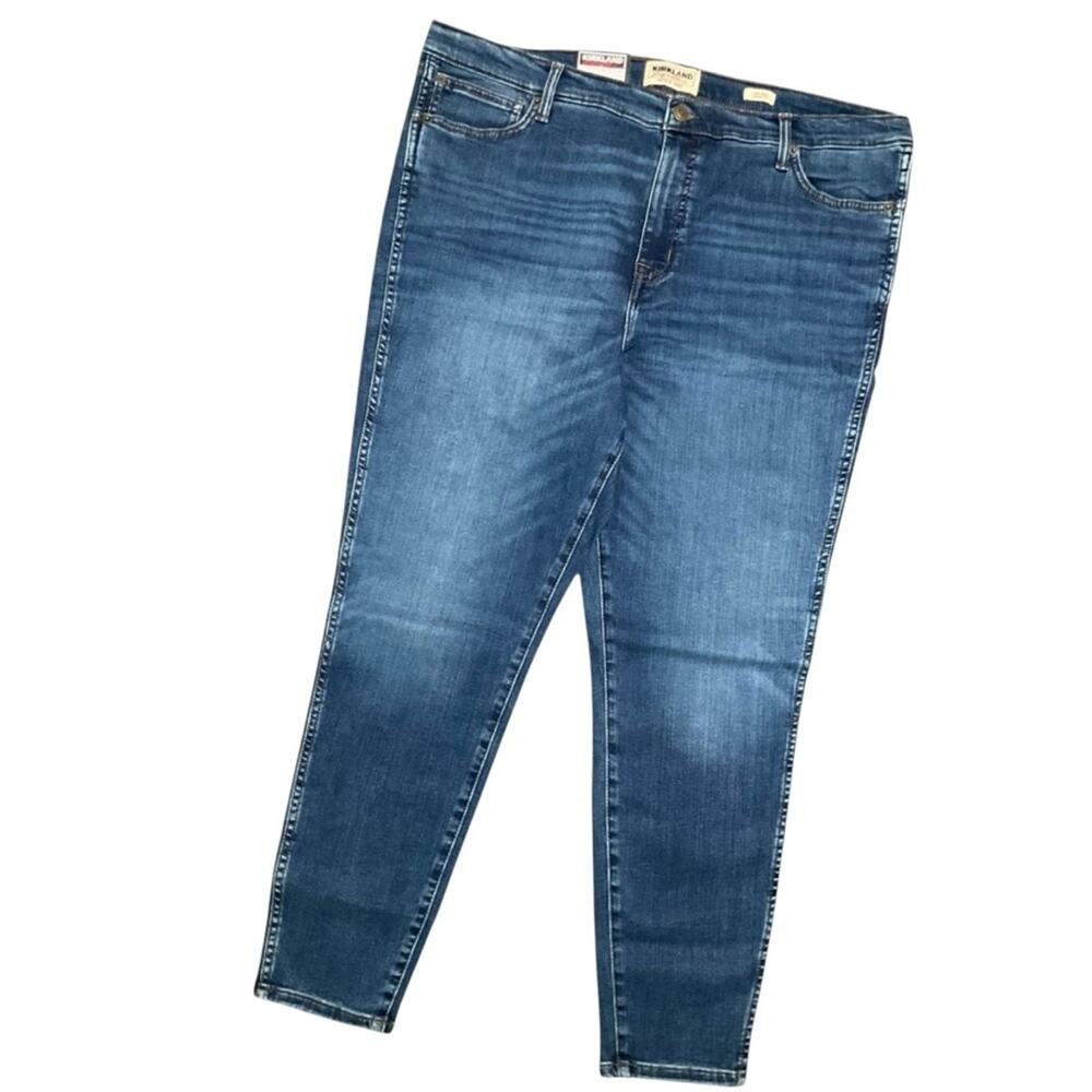 Kirkland Signature Women's Jeans Blue High-Rise Stretch Size 20 NWT